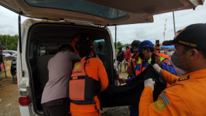 1 ABK Kapal Klotok Tenggelam Ditemukan, Jasadnya Mengapung 4 Kilometer di Perairan Saliki