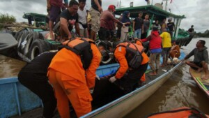 Jasad Pekerja Ponton Batu Bara Ditemukan di Sungai Tuana Tuha Sejauh 45 Meter