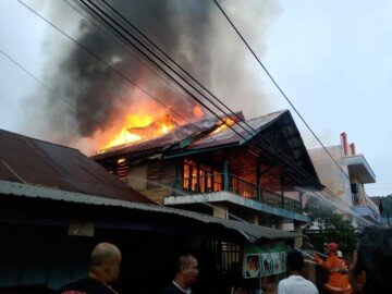 Ditinggal ke Jawa, Kios Sembako dan 2 Bangunan di Jalan Raudah Terbakar