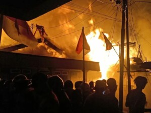 22 Rumah Jadi Arang, Buntut Kebakaran di Jalan AM Sangaji Tadi Malam