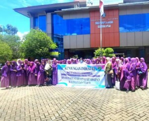 120 Siswa SMK TI Labaika Study Tour Library ke Perpustakaan Daerah Kaltim