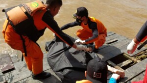 Bocah SD yang Tenggelam di Sungai Mahakam Ditemukan