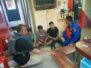 Pulang Belanja, Perahu Ketinting Tenggelam, 3 ABK Selamat, 1 Hilang