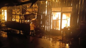Api Mengamuk di Jalan KS Tubun, 3 Rumah Terbakar