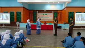 Ratusan Siswa Siswi MAN 2 Samarinda Ikuti Penyuluhan Hukum Jaksa Masuk Sekolah