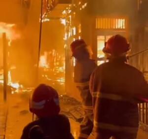 Puluhan Rumah di Tenggarong Ludes Terbakar