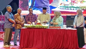 Penutupan Expo Erau Adat Pelas Benua 2023, Bupati Kukar Launching Buku Karyanya