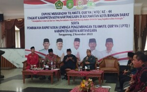 Sekda Kukar Buka Acara Ekspose MTQ ke-44 di Kecamatan Kota Bangun