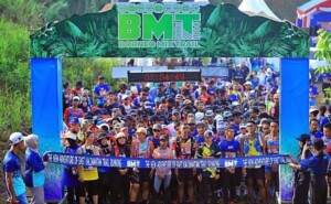 Perkenalan Potensi Sport Tourism Melalui Kejuaraan Borneo Mix Trail
