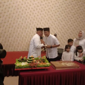 Bupati Kutai Kartanegara Hadiri Bukber dan Ultah Komandan Kodim 0906/KKR