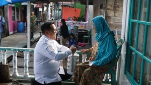 Ramadan, Wabup Kukar Serahkan Bantuan ke Desa Muara Pantuan