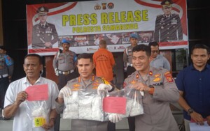 Simpan Ribuan Butir Pil Doubel L, Pria Paruh Baya Ini Diamankan Polisi