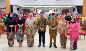 Peringati Hari Kartini, DP3A Kukar Gelar Talk Show dan Fashion Show