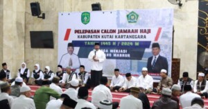 Bupati Kukar Minta Petugas Haji Berikan Pelayanan Ekstra Lansia