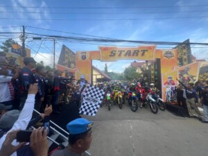 Ratusan Peserta Geber Gas di Adventure Trail Bhayangkara Presisi di Kukar