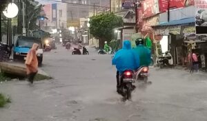 Diguyur Hujan, Samarinda Banjir, Seorang Anak Tenggelam