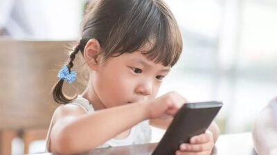 Cegah Kecanduan Gadget pada Anak dengan Strategi Efektif Ini