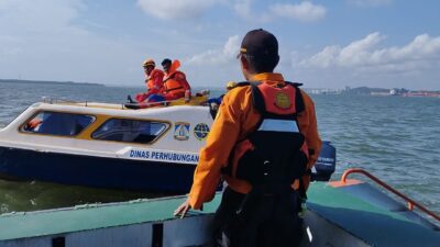 Speedboat Tabrak Kapal Tongkang di Teluk Balikpapan, Satu Tewas dan Satu Hilang