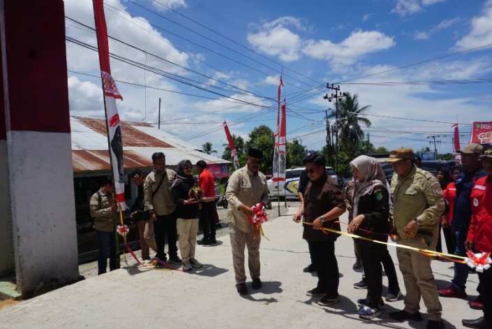 Bupati Kukar Resmikan Jalan Semenisasi dan Lampu Penerangan Desa Tani Bhakti