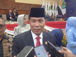 Agus Aras Dilantik Kembali Sebagai Anggota DPRD Kaltim Periode 2024-2029