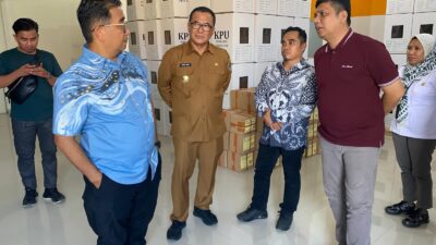 Pj Gubernur Akmal Malik Pantau Kesiapan Logistik Pilkada Berau