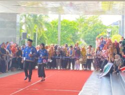 Peringati HUT Korpri ke-53, Pemprov Kaltim Gelar Fashion Show ASN