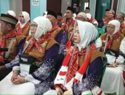 Harunya Pemberangkatan 26 Calon Jamaah Haji Asal Samarinda dari Kloter 4 Embarkasi Haji Balikpapan