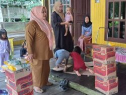Dinsos Kukar Salurkan Bantuan untuk Warga Terdampak Banjir di Desa Sebuntal
