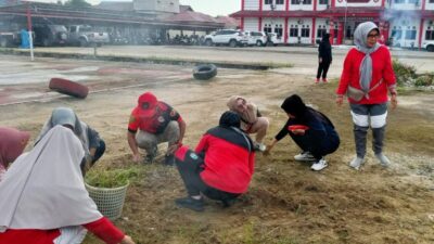 Kecamatan Tenggarong Gelar Aksi Bersih Lingkungan dalam Rangka BBGRM ke-22