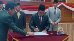 DPRD Samarinda dan Pemkot Samarinda Tandatangani Perubahan APBD 2025, Komitmen untuk Kesejahteraan Warga
