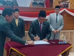 DPRD Samarinda dan Pemkot Samarinda Tandatangani Perubahan APBD 2025, Komitmen untuk Kesejahteraan Warga